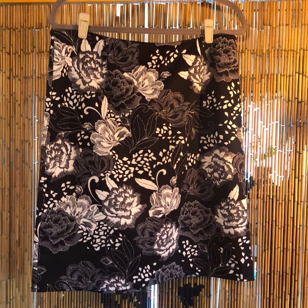 Ladies floral Black and white skirt size 14